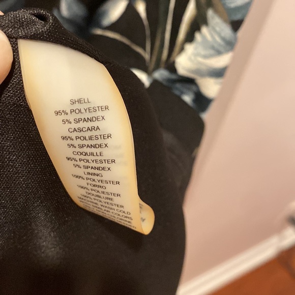 NWT VINCE CAMUTO Floral Dress - Picture 10 of 11